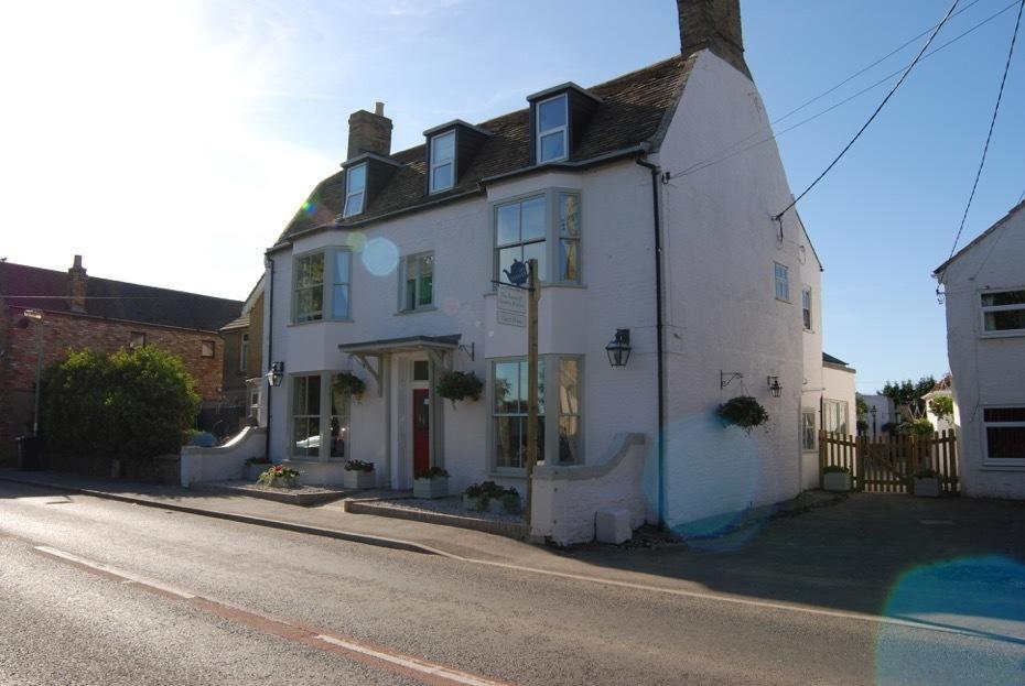 Old Riverview Guest House Earith Kültér fotó